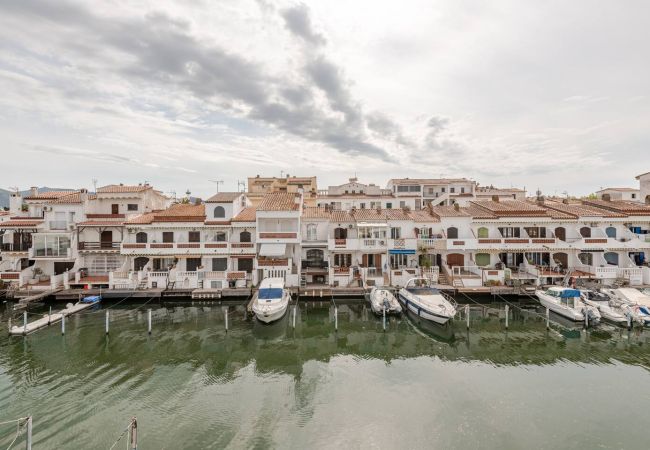 Apartamento en Empuriabrava - 146-Apartamento con vistas a los canales
