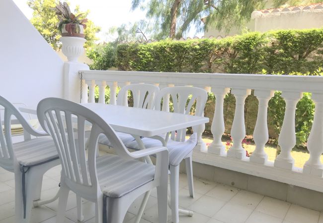 Apartamento en Empuriabrava - 139- Apartamento con  piscina a Empuriabrava