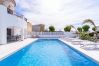 Casa en Empuriabrava - 150-Preciosa casa al canal con piscina y amarre en Empuriabrava-Empurialola