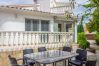 Maison à Empuriabrava - 142-Empuriabrava,  villa tout confort  avec jardin, idéale famille- wifi gratuit