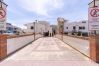 House in Empuriabrava - 151-Typical fisherman house with canal views, parking - free wifi