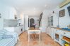 House in Empuriabrava - 151-Typical fisherman house with canal views, parking - free wifi