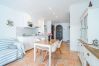 House in Empuriabrava - 151-Typical fisherman house with canal views, parking - free wifi