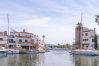 House in Empuriabrava - 151-Typical fisherman house with canal views, parking - free wifi