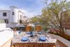 House in Empuriabrava - 151-Typical fisherman house with canal views, parking - free wifi