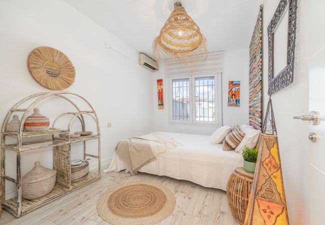 House in Empuriabrava - 150-Beautiful canal house with pool and mooring-Empuriabrava-Empurialola