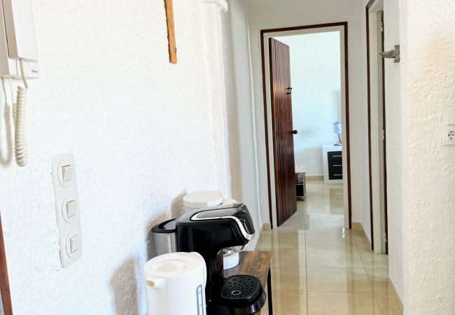 Apartment in Empuriabrava - Apartment located in the center of Empuriabrava