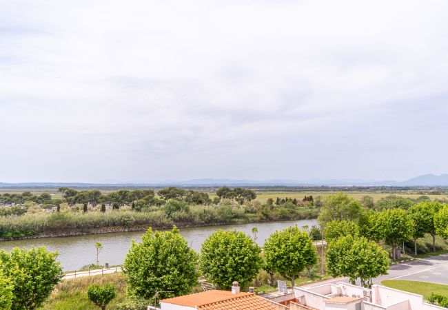 Apartment in Empuriabrava - 157- Apartment with spectacular views in Empuriabrava
