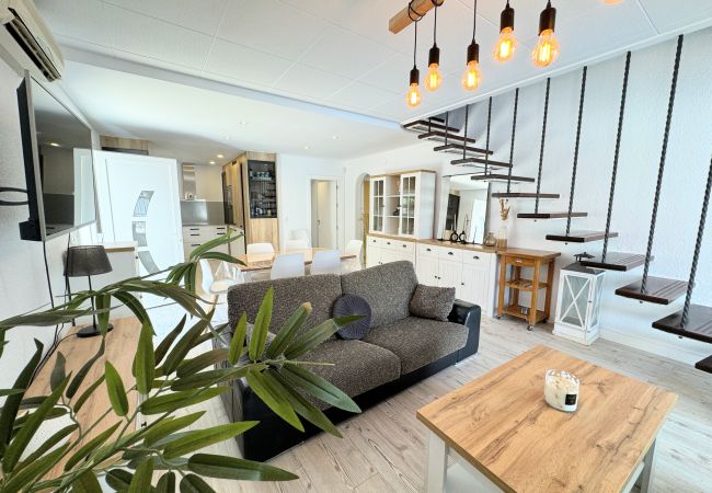 Ferienhaus in Empuriabrava - 150-Schönes Ferienhaus mit Pool und Liegeplatz Empuriabrava-Empurialola