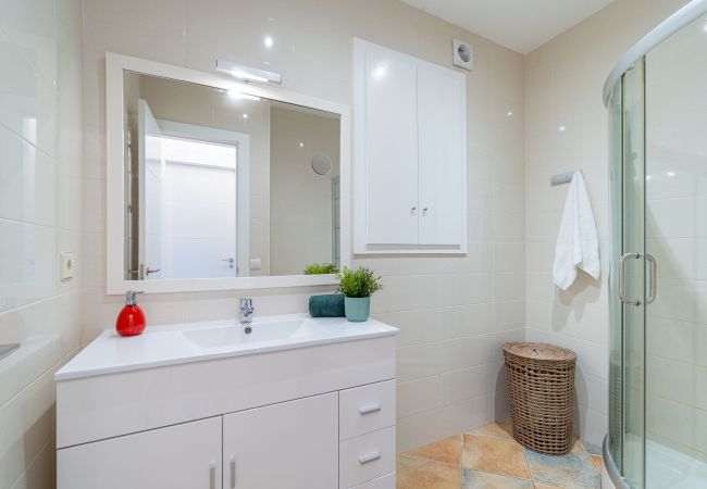 Ferienhaus in Empuriabrava - 150-Schönes Ferienhaus mit Pool und Liegeplatz Empuriabrava-Empurialola