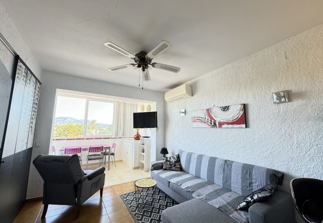 Ferienwohnung in Empuriabrava - 160- Apartment mit schöner Aussicht auf den Fluss und die Berge