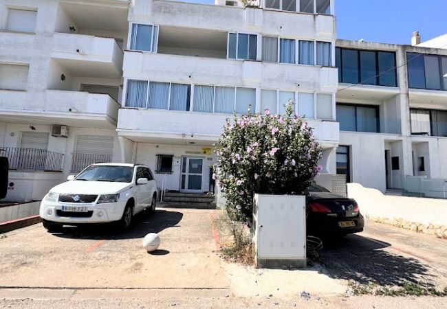 Ferienwohnung in Empuriabrava - 160- Apartment mit schöner Aussicht auf den Fluss und die Berge