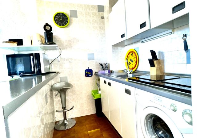 Ferienwohnung in Empuriabrava - 160- Apartment mit schöner Aussicht auf den Fluss und die Berge