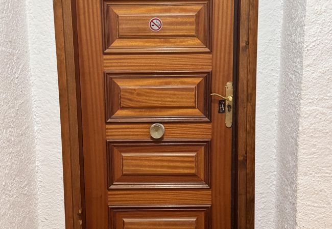 Ferienwohnung in Empuriabrava - 160- Apartment mit schöner Aussicht auf den Fluss und die Berge