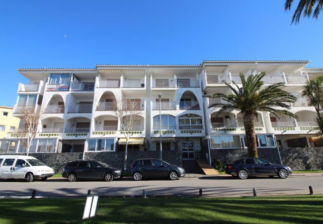 Ferienwohnung in Empuriabrava - 167-Apartment mit Blick auf Puerto Empurialola